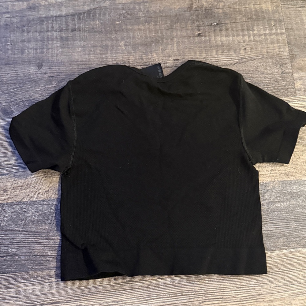 H&M Black Ribbed Crop Top - Picture 3 of 3